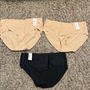 Ambrielle Women’s Hipster Panties NWT